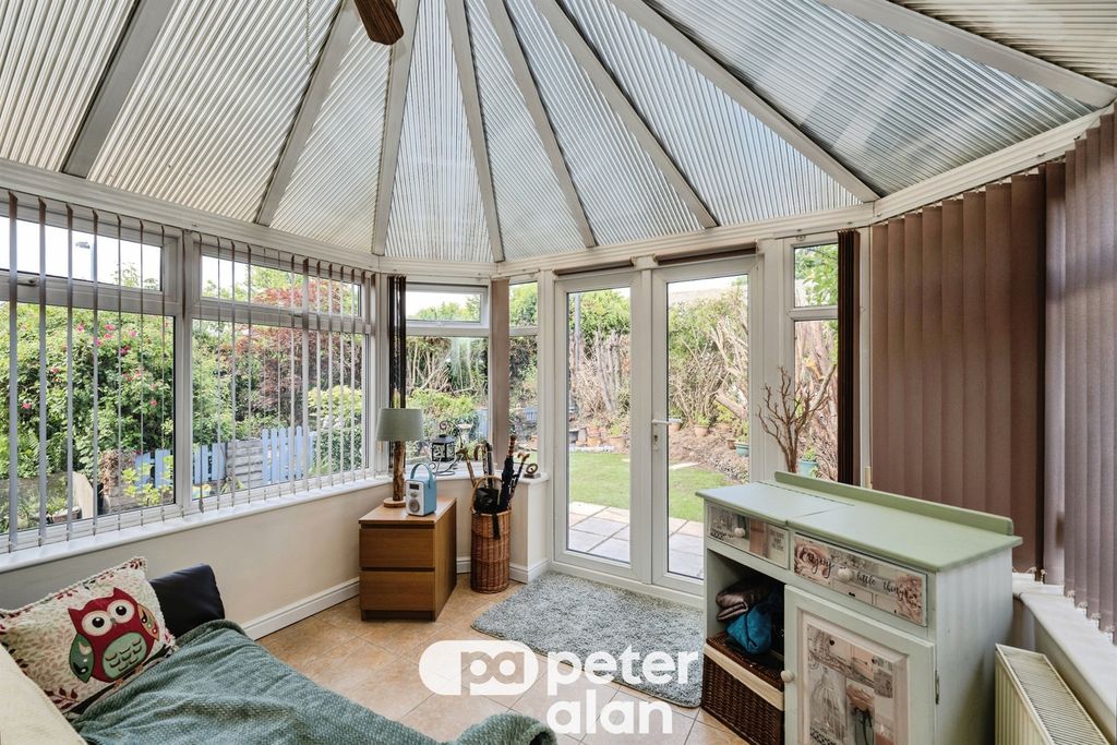 Property photo 3 of 20