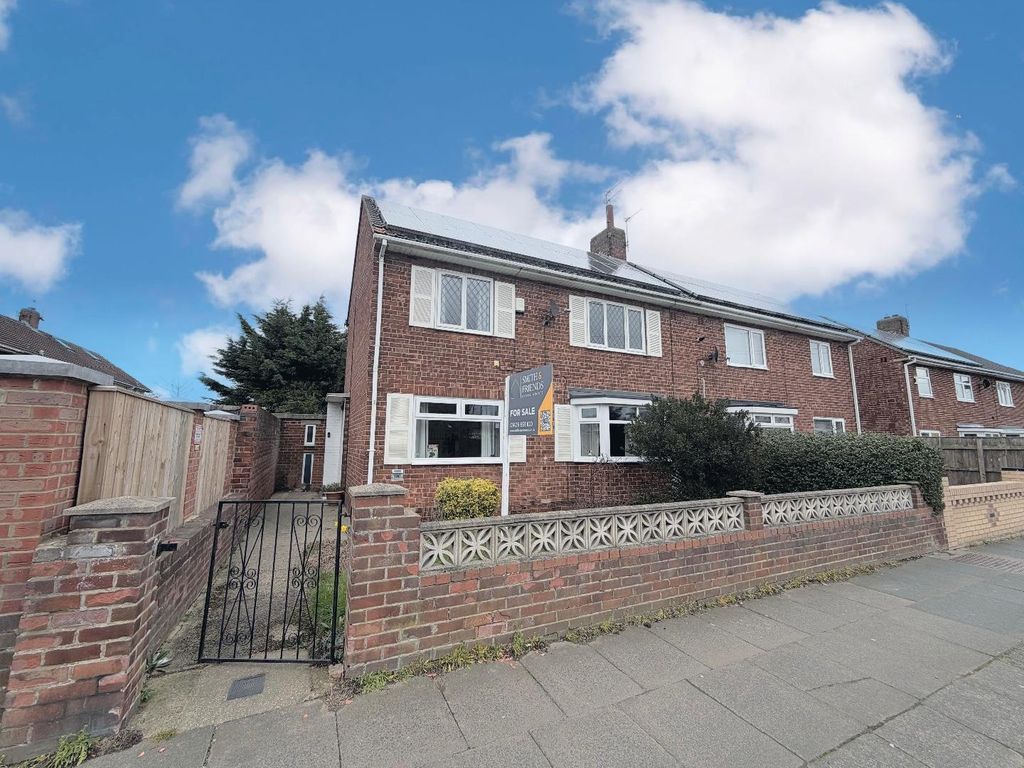 Property photo 1 of 7 Front