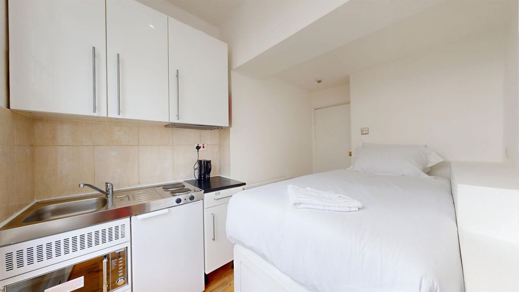 Property photo 2 of 7 6808B676796E7512d35Fae8F_59Bffda7Bd807Ade3A006c7ce