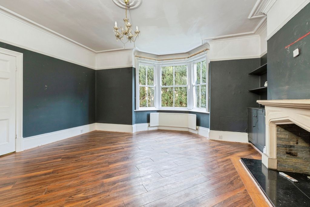 Property photo 3 of 17 Pbox-Img.Jpg