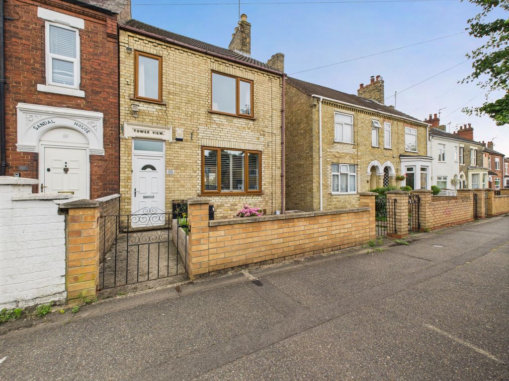 Property photo 1 of 29