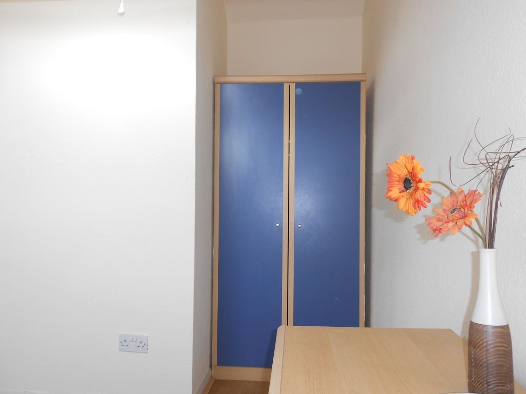 Property photo 2 of 4