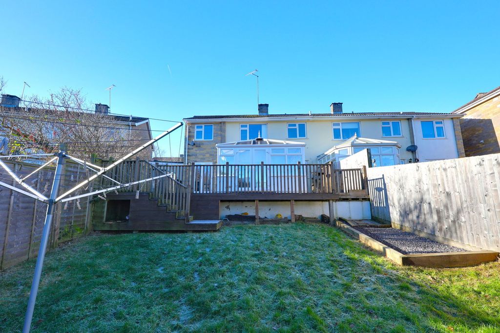 Property photo 3 of 45