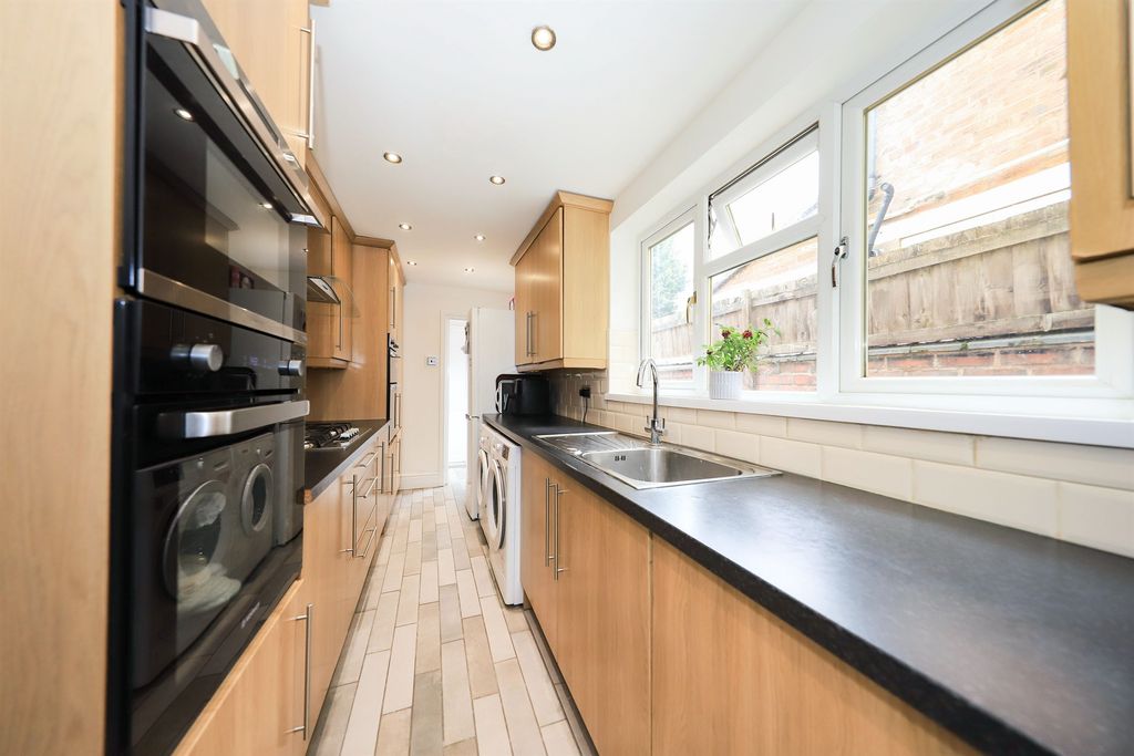 Property photo 3 of 13