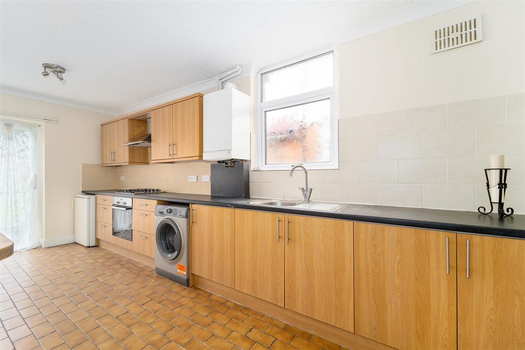 Property photo 3 of 11 Helliwell &amp; Co.