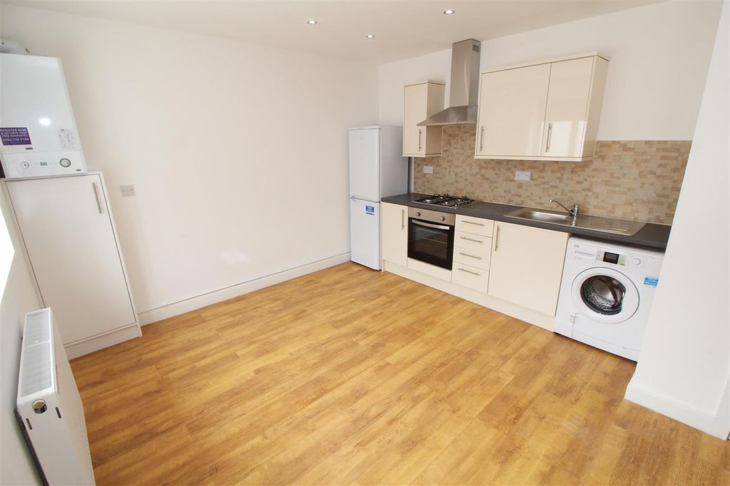 Property photo 3 of 7 Img_0635.Jpg