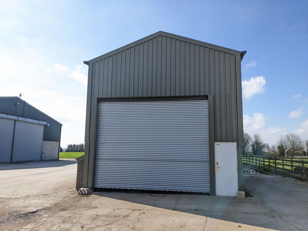 Property photo 1 of 3