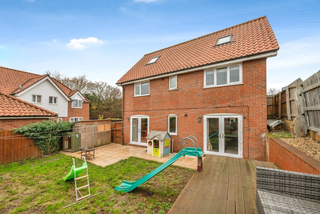 Property photo 3 of 18