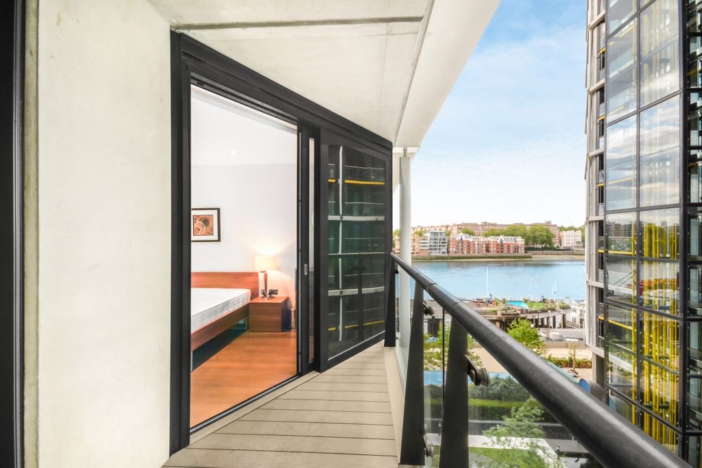 Property photo 1 of 14 145, 4 Riverlight...