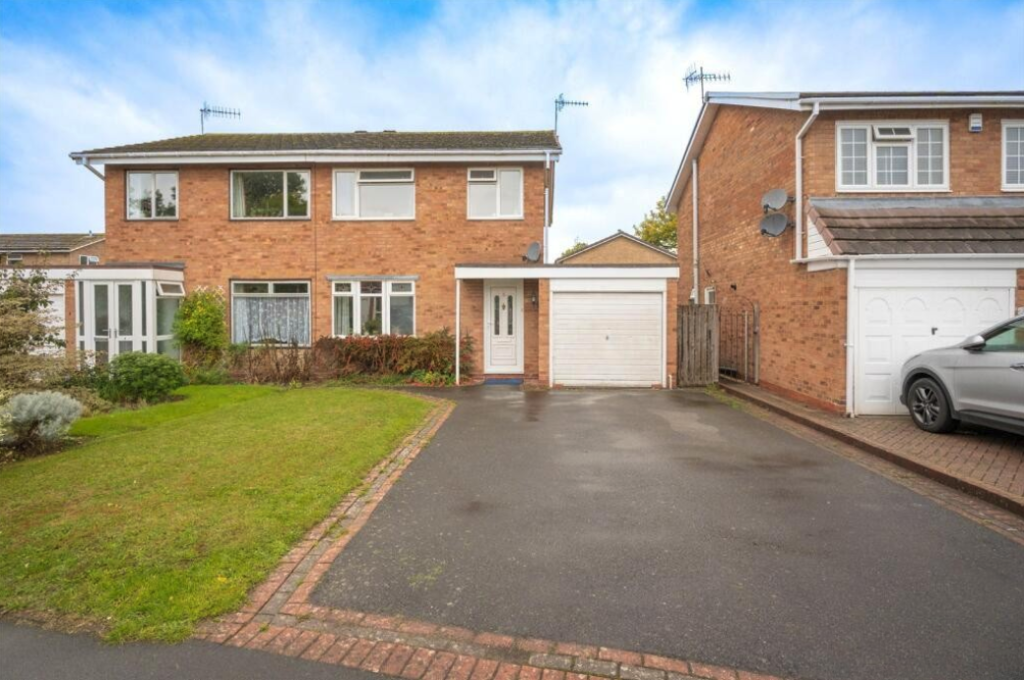 Property photo 1 of 16