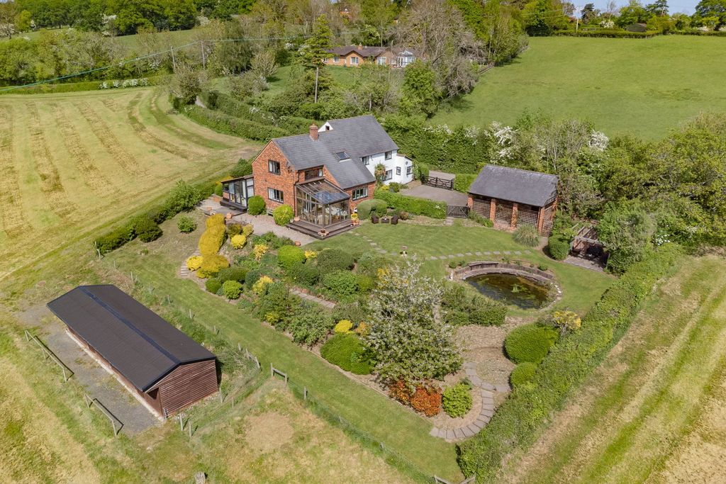 Property photo 1 of 18