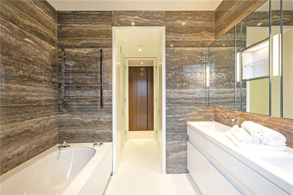 Property photo 2 of 13 Picture No. 22