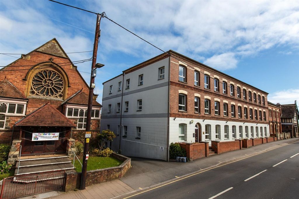 1 bed flat for sale Crediton