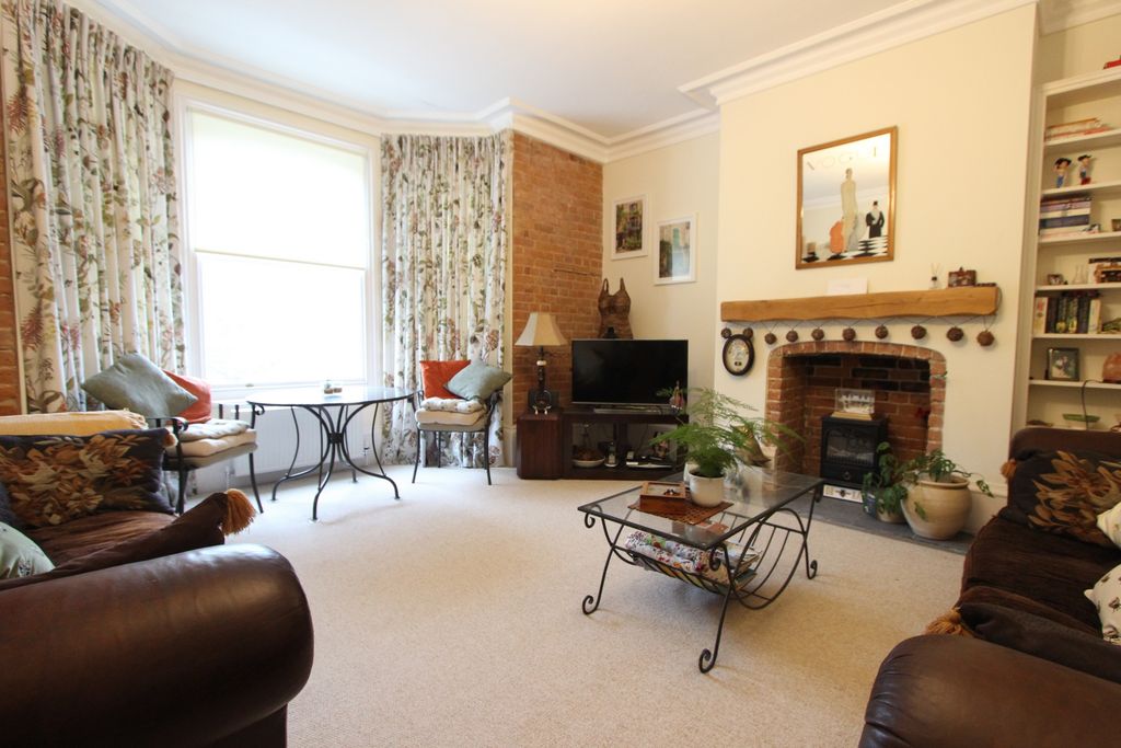 Property photo 2 of 13 Photo 5