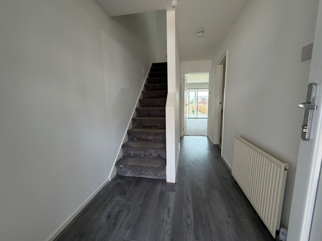 Property photo 2 of 12 Image