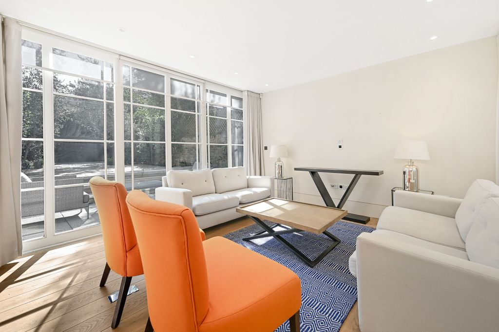 Property photo 2 of 24