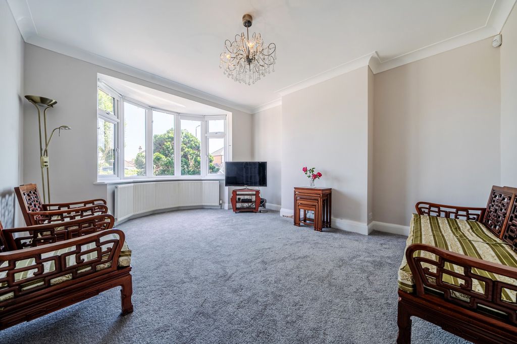 Property photo 3 of 19 1466113-16-6A104E...