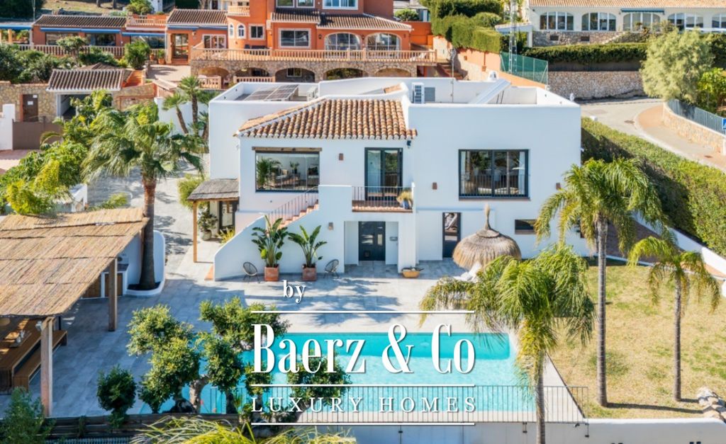 Property photo 2 of 35