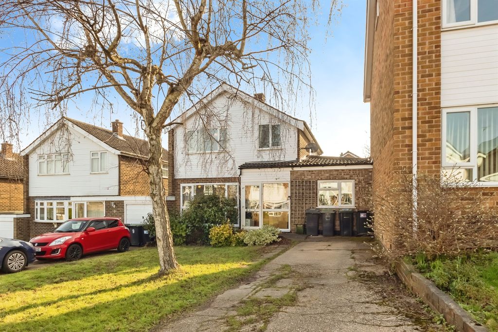 Property photo 1 of 17