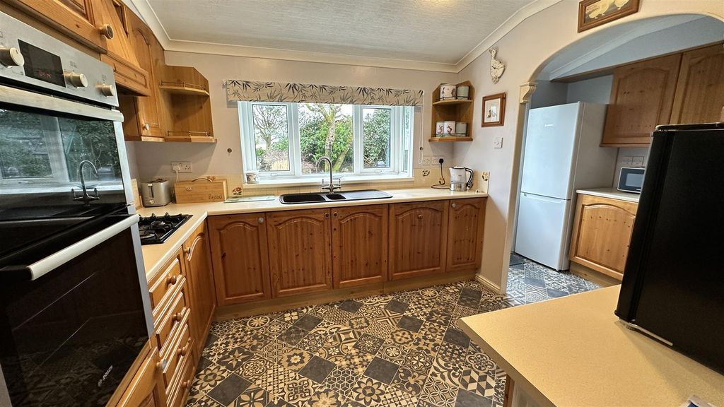 Property photo 3 of 19 20260219_101946394_Ios.Jpg