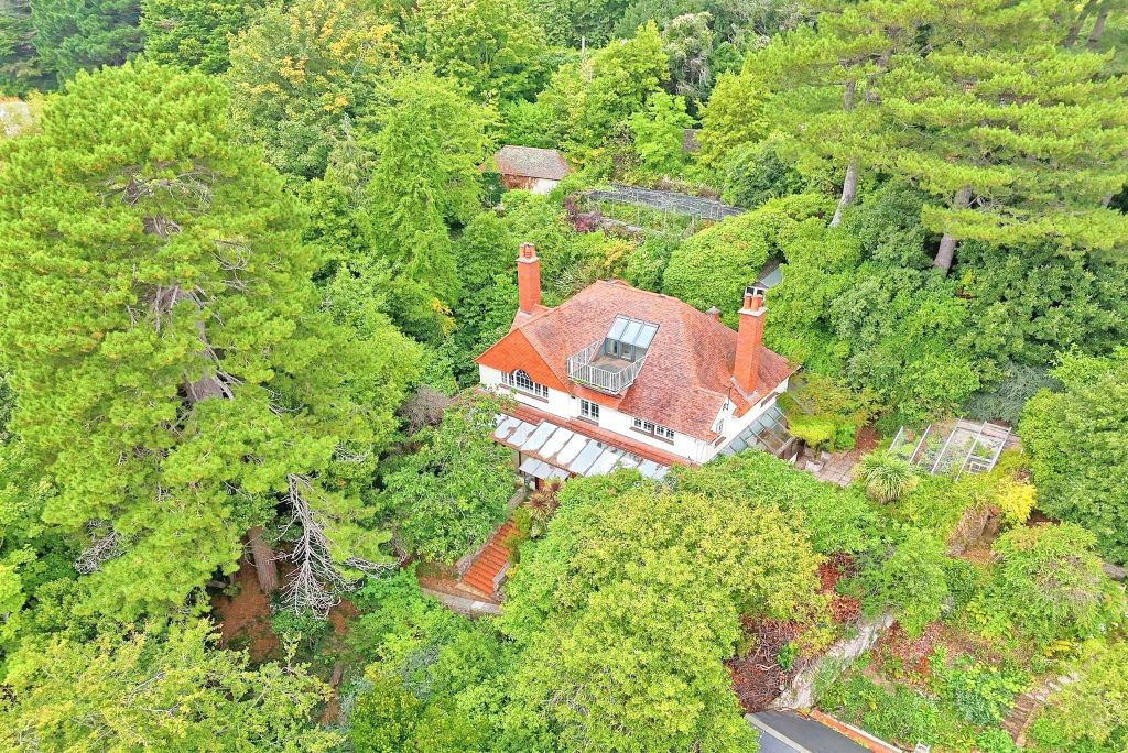 Property photo 1 of 19