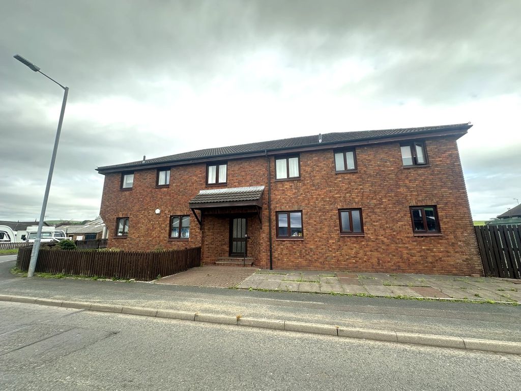 Property photo 1 of 10 External
