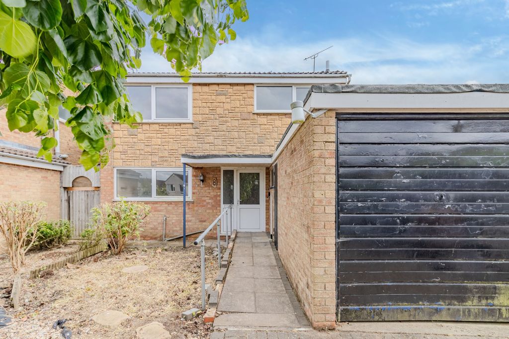 Property photo 1 of 16