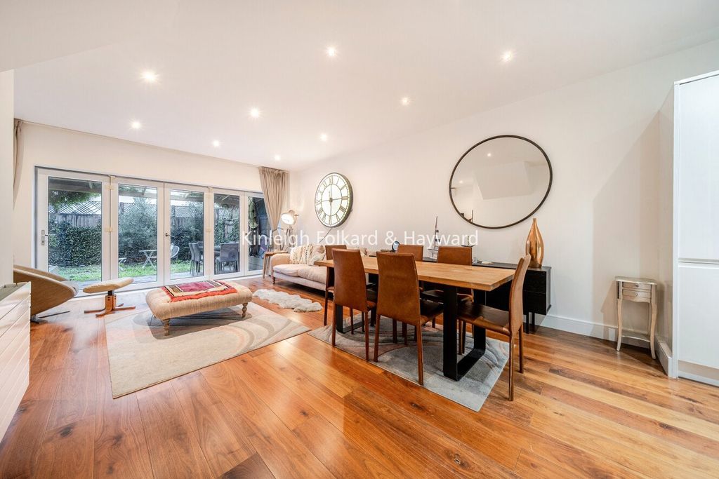 Property photo 3 of 11 Picture No. 07