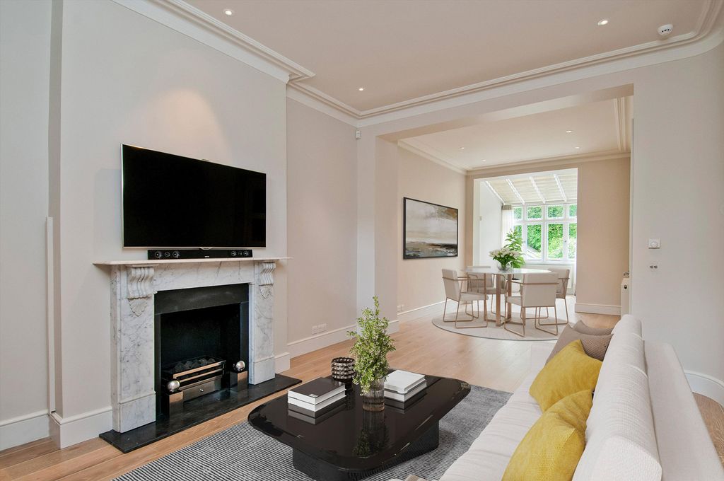 Property photo 2 of 17 Image