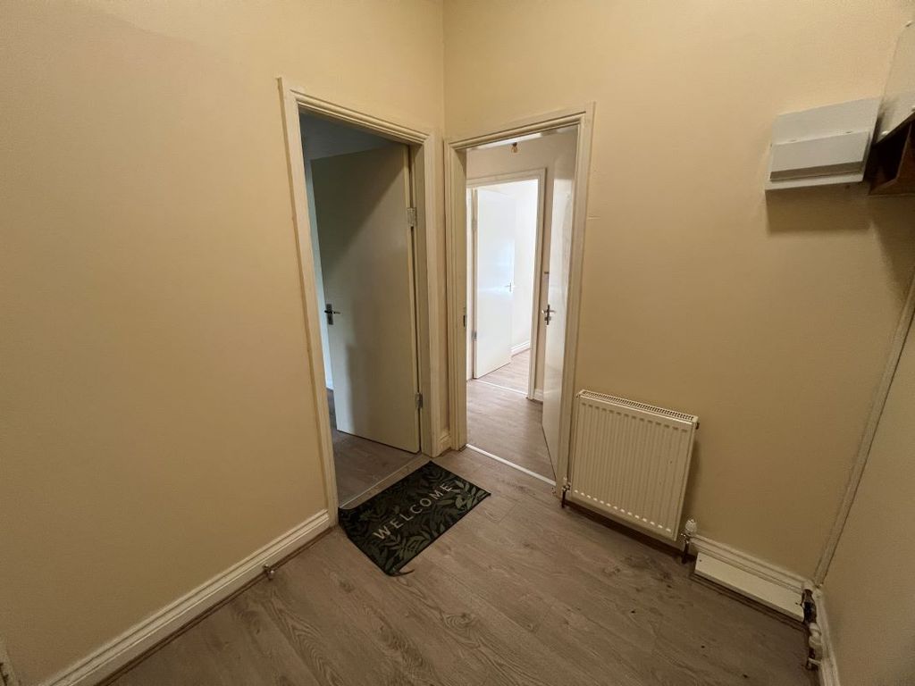 Property photo 3 of 42