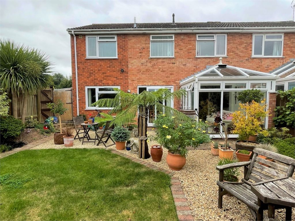 Property photo 2 of 18