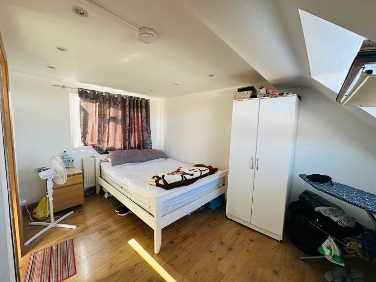 Property photo 1 of 3