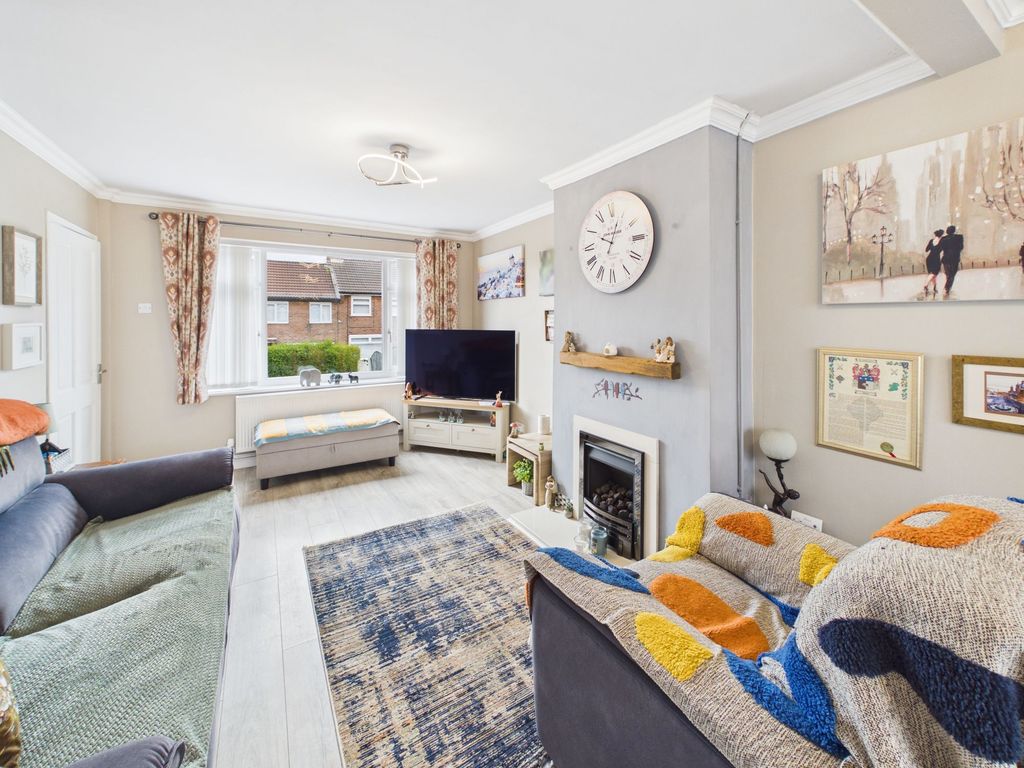 Property photo 2 of 36