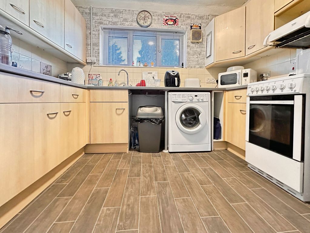 Property photo 3 of 20 35d3B429-Img_7741