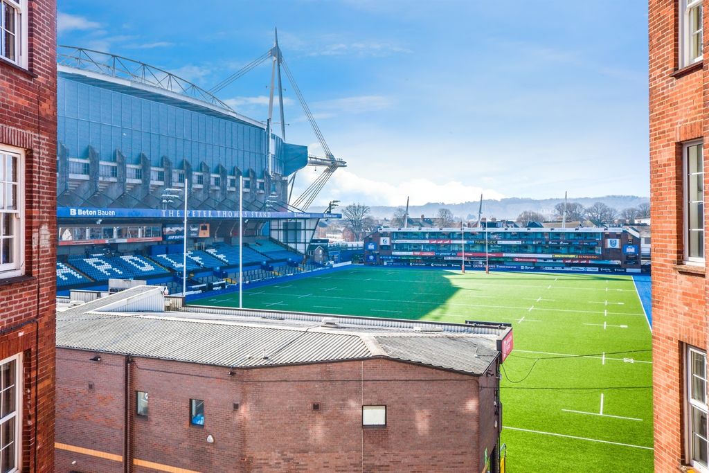 Property photo 2 of 16