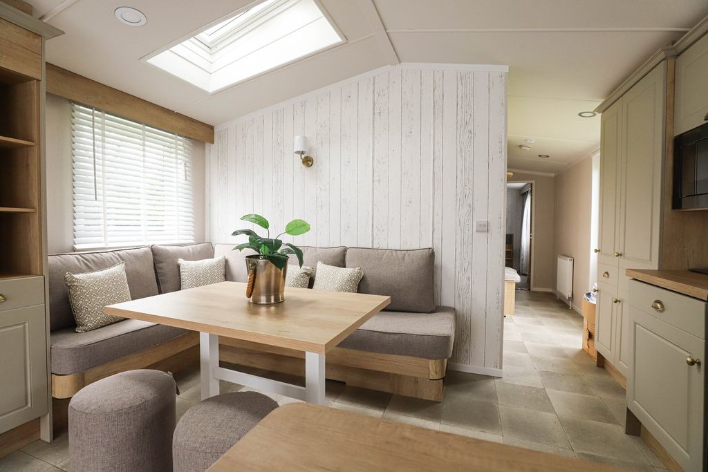 Property photo 2 of 8 Open Plan Living