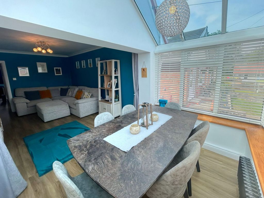 Property photo 3 of 48