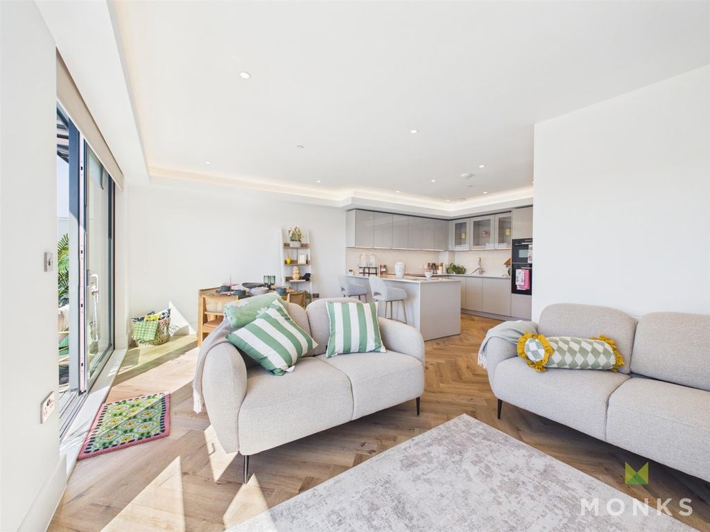 Additional image 15 of 2 bed flat for saleThe Penthouse, Old Coleham Court, Shrewsbury SY3