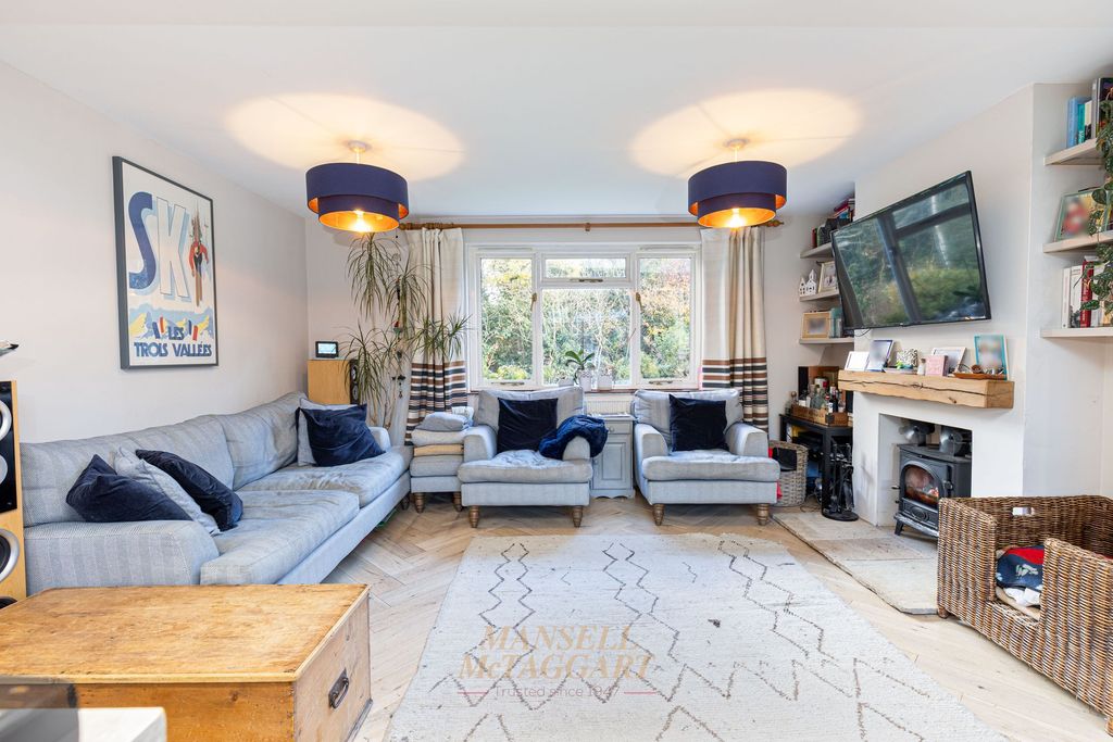 Property photo 3 of 31