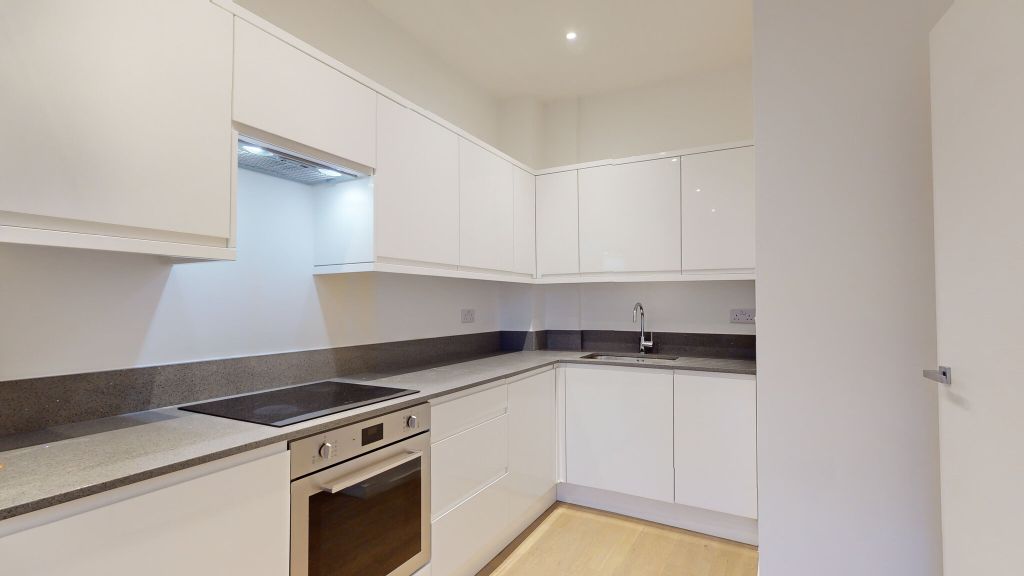 Property photo 2 of 11 Kitchen