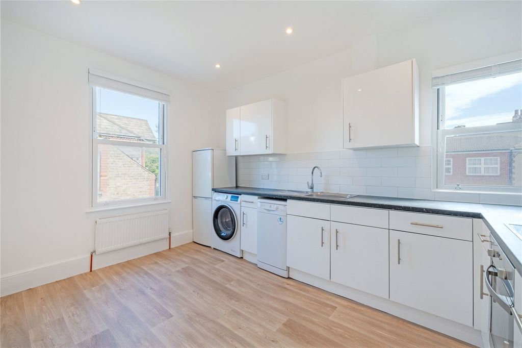 Property photo 1 of 15 Picture No. 13