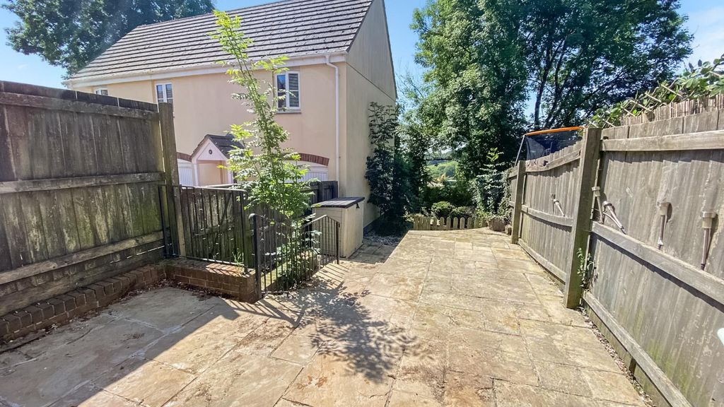 Property photo 2 of 25 New Outside.Jpg