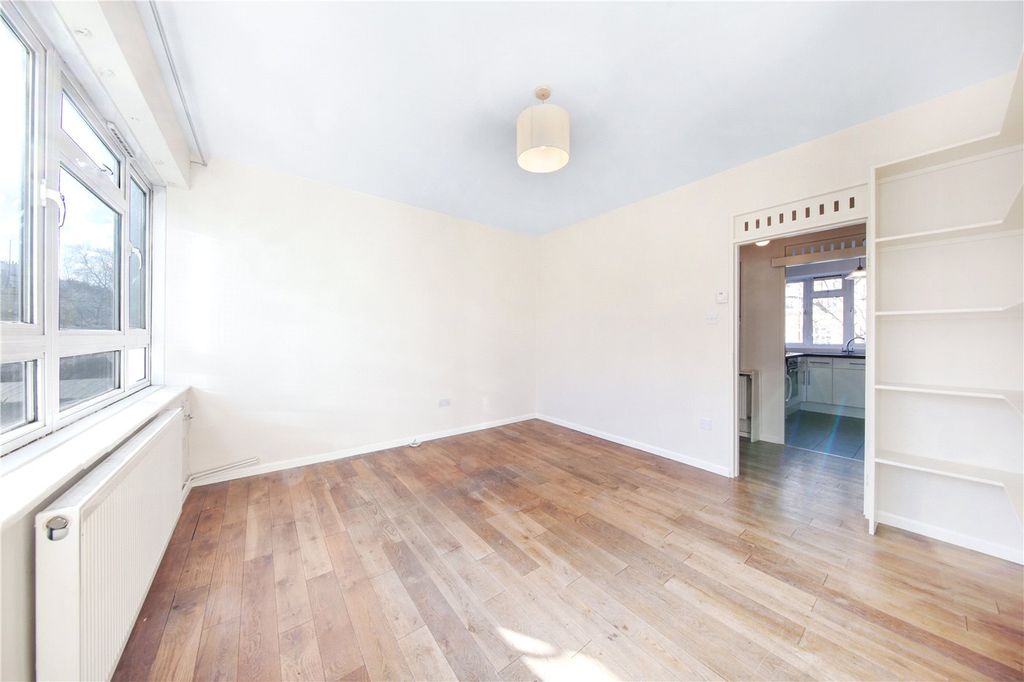 Property photo 2 of 9 Picture No. 39