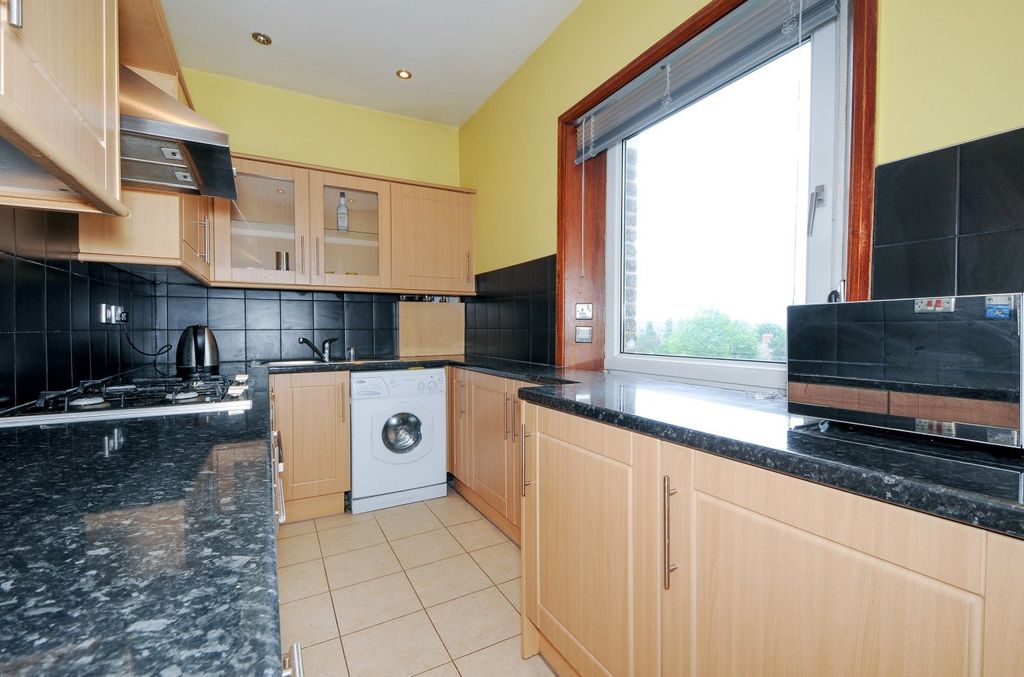 Property photo 3 of 6 Picture No. 06