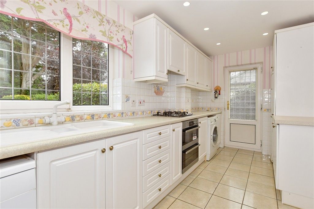 Property photo 2 of 13 Kitchen