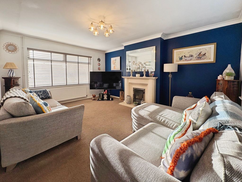 Property photo 3 of 20 Acf0B229-Img_8224