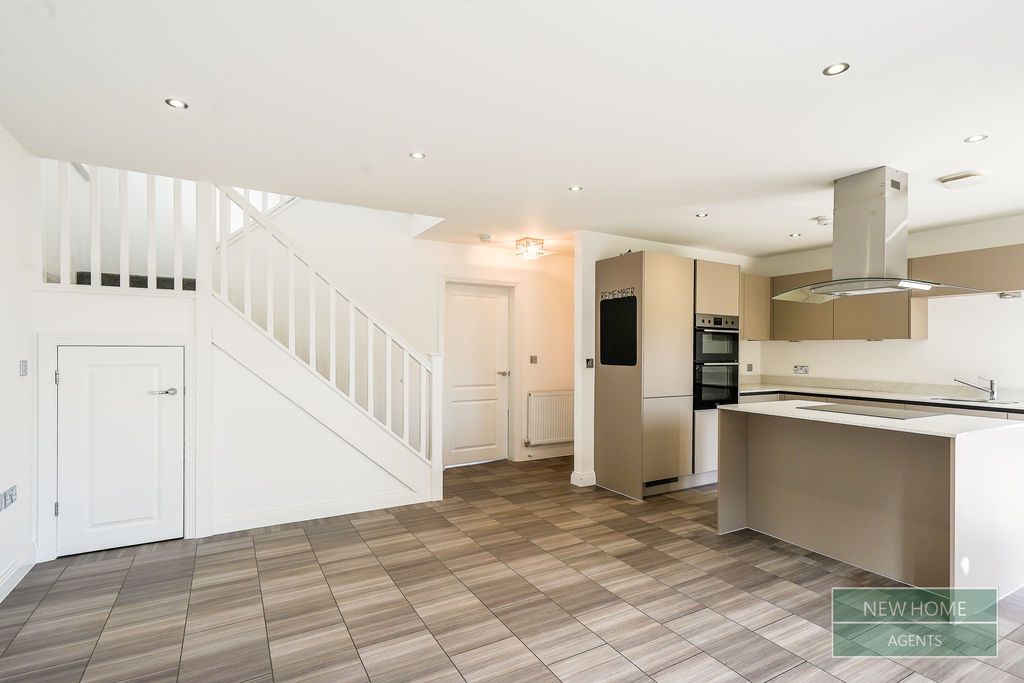 Property photo 2 of 33 Photo 16