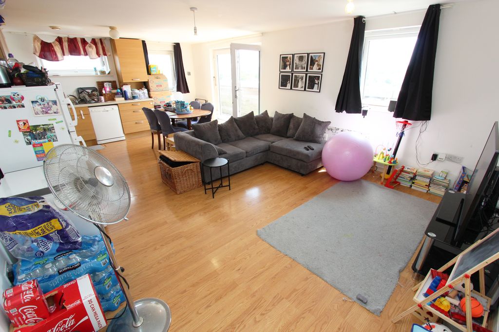 Property photo 3 of 13 Img_6278A