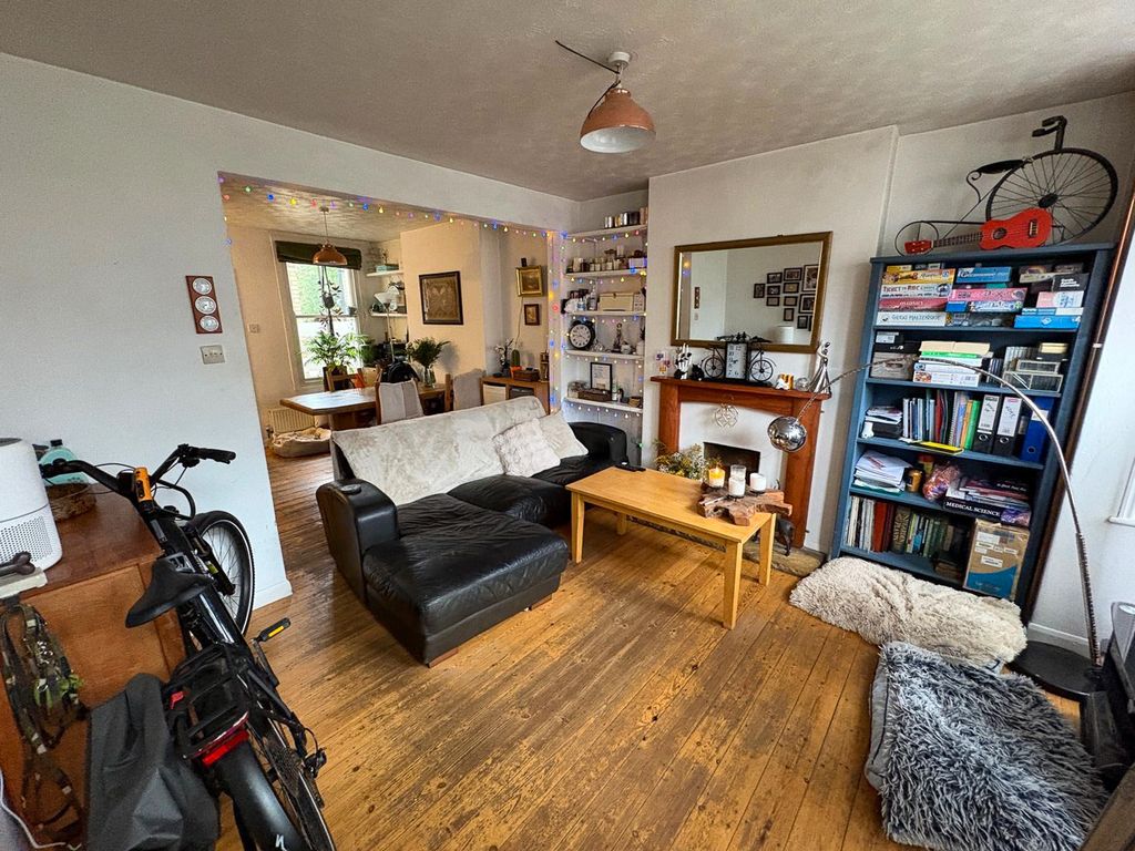 Property photo 2 of 17 Lounge Diner (1)-2
