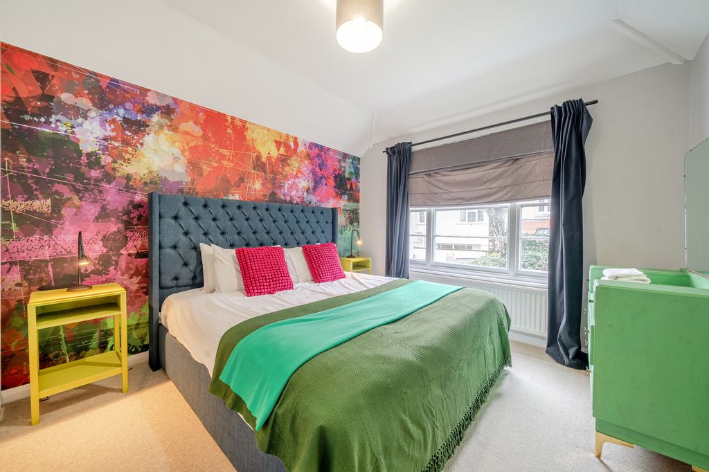 Additional image 6 of 2 bed flat for saleRoyal York Crescent, Bristol BS8